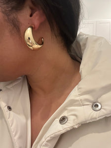 Bold C earring